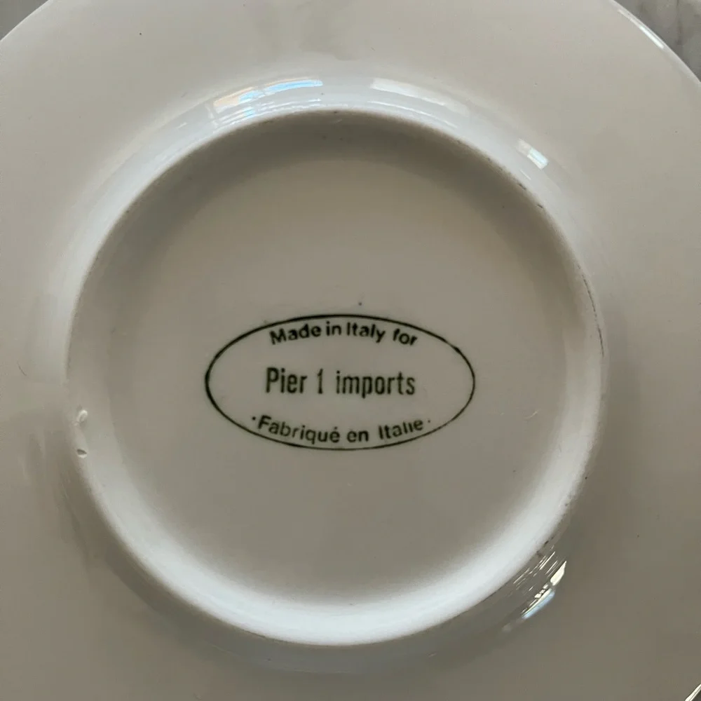 Pier 1 Stackable Coffee Mug & Basket Weave Green/white Saucer Set Of 6 Italy